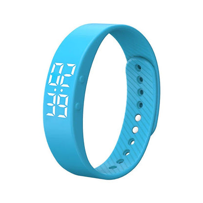 Tech-Savvy Fitness Tracker Wristband for Active Learners